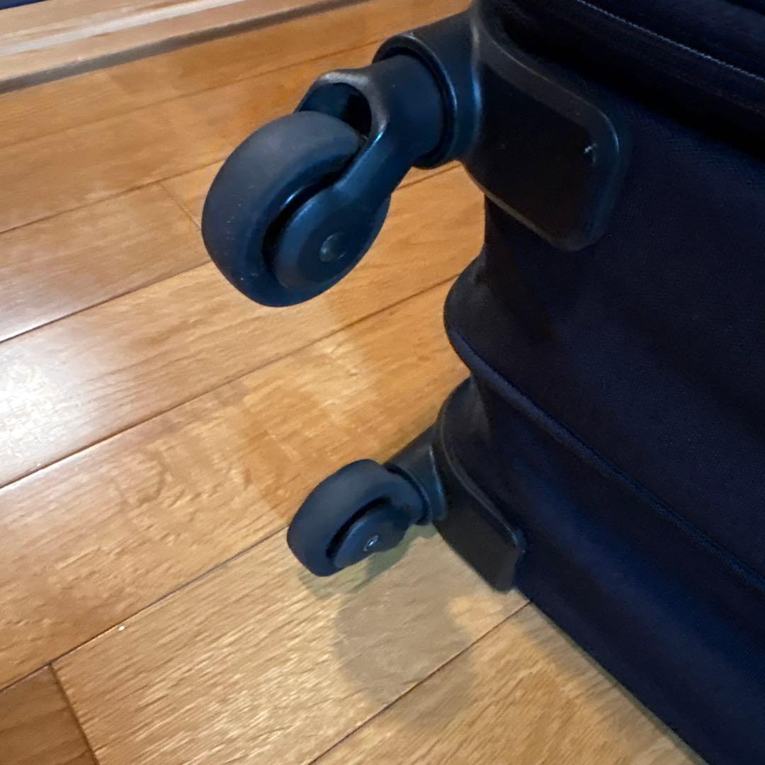 81L 美品　半分の厚みで収納できるソフトキャリーケース(XL) 無印良品81L