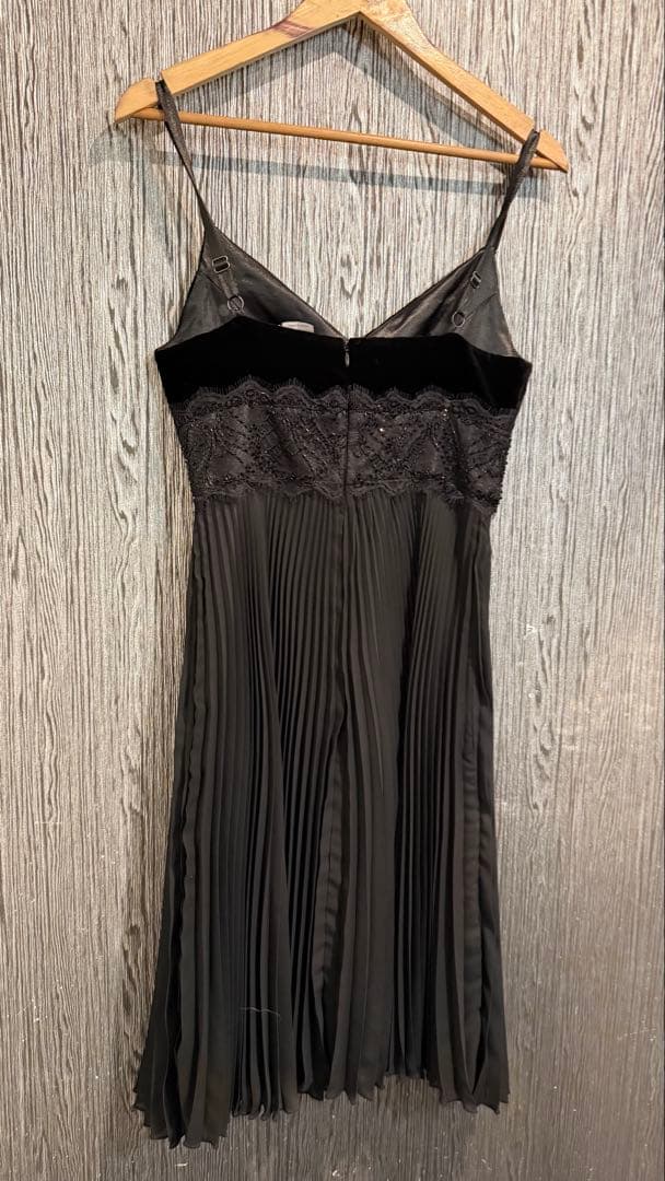 美品MAXAZRIA COLLECTION ベルベット×レース プリーツドレス4