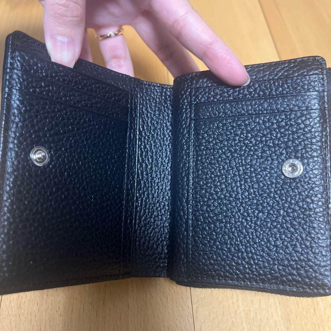 ラシット　オールブラック　二つ折り財布