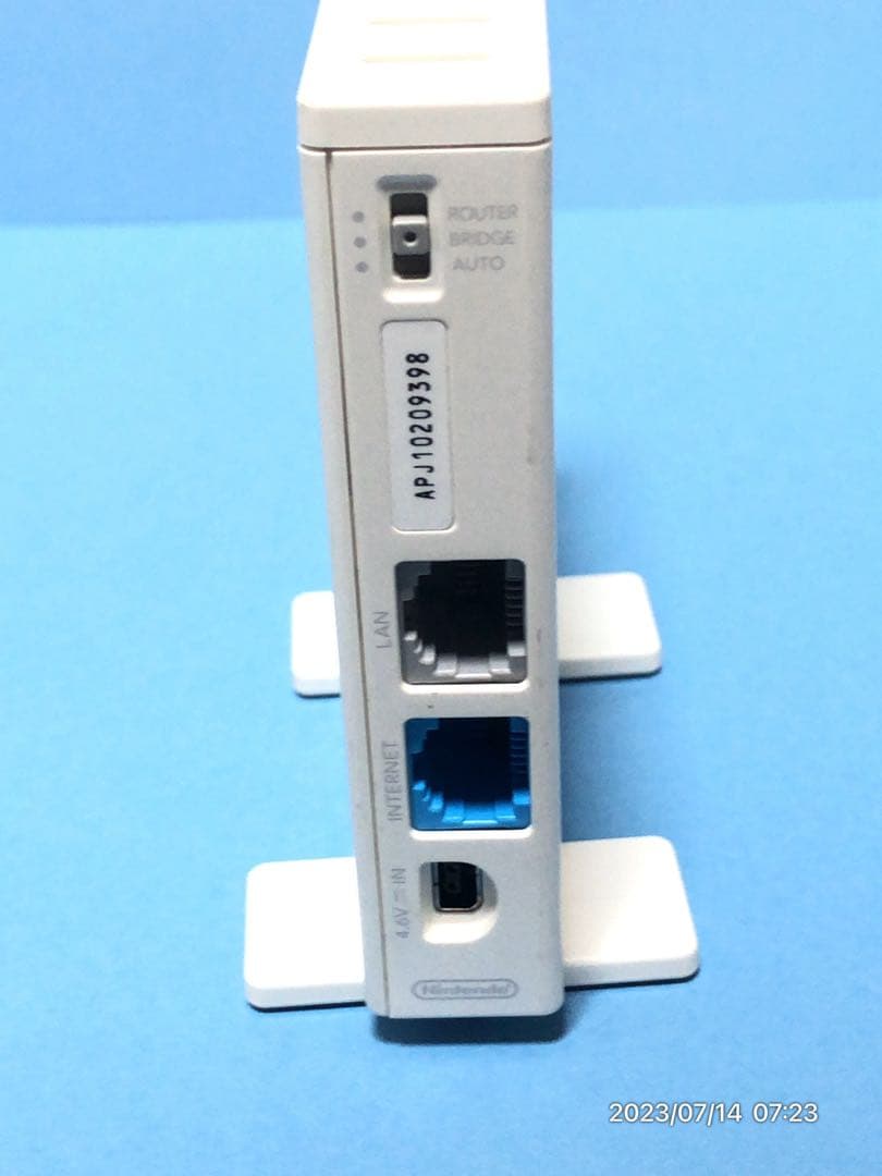 ニンテンドーDSiLL wifiルーター　ソフト3本セット