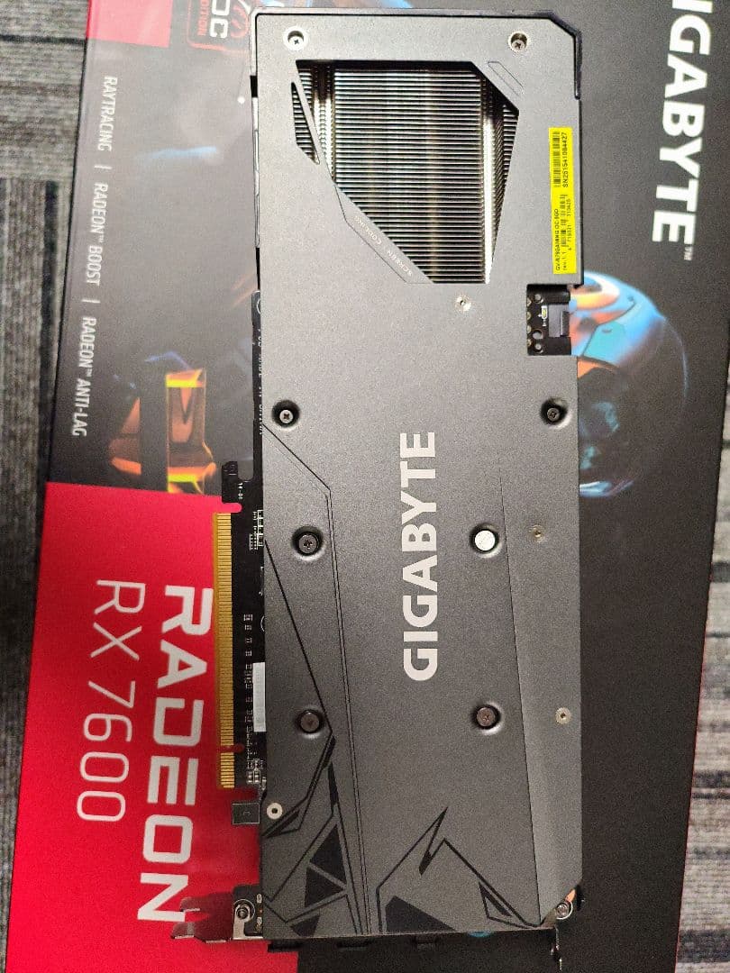 グラフィックボード・グラボ・ビデオカード GIGABYTE RX 7600 8GB OC
