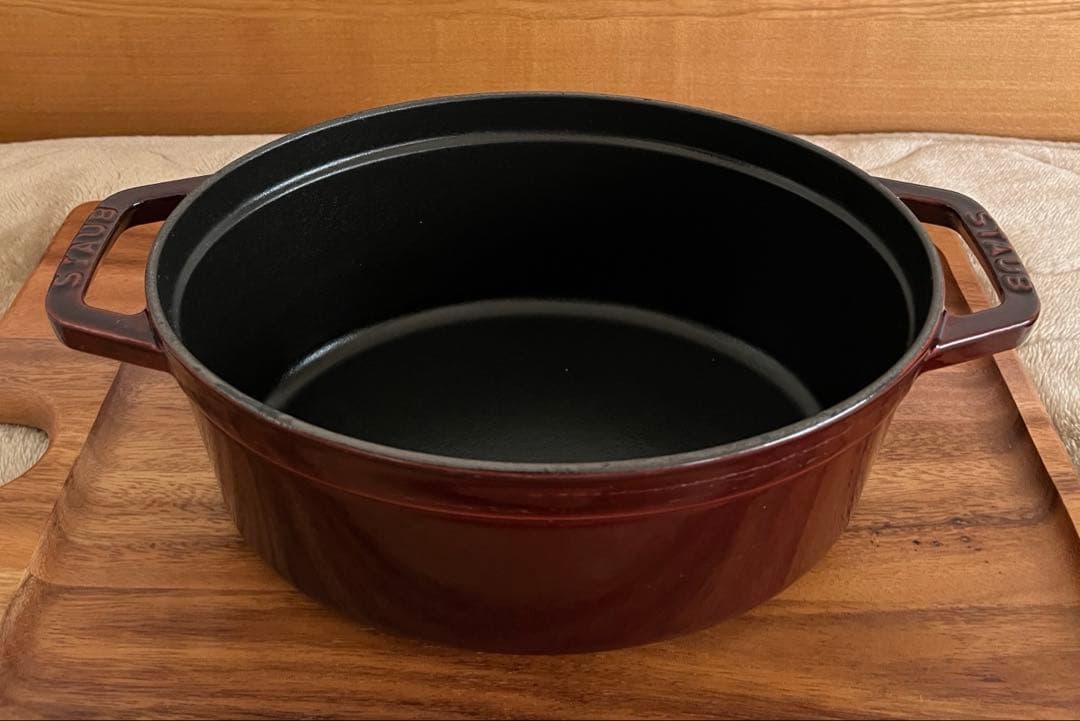 staub ストウブ ピコ・ココットオーバル 23cm