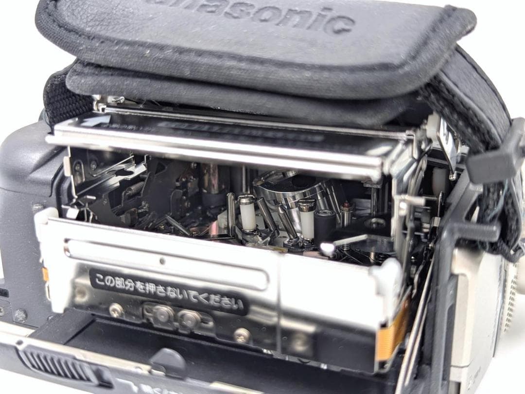 miniDVのダビングに！ Panasonic ビデオカメラ NV-DS7 02