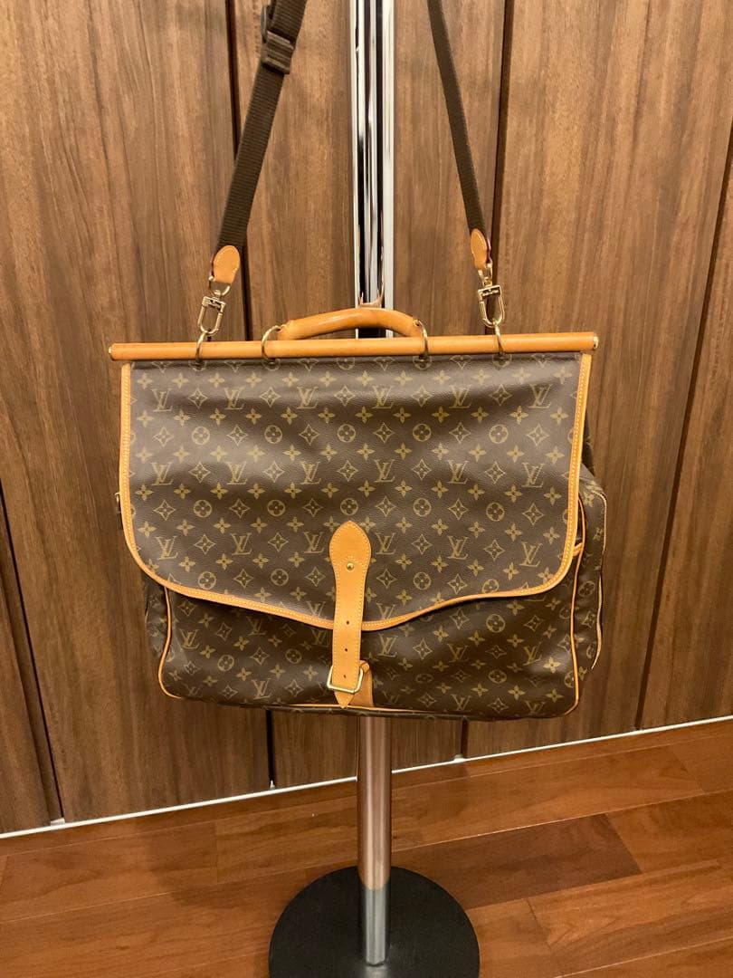 LOUIS VUITTON ルイヴィトン　サックシャス　美品