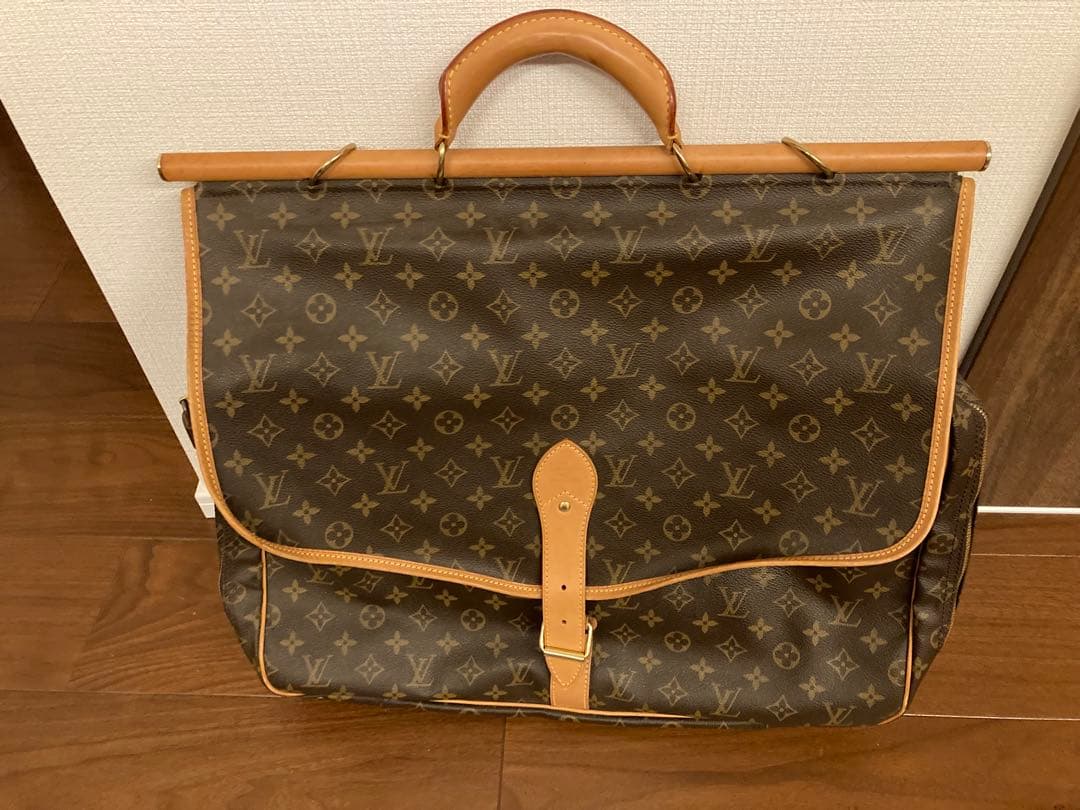 LOUIS VUITTON ルイヴィトン　サックシャス　美品