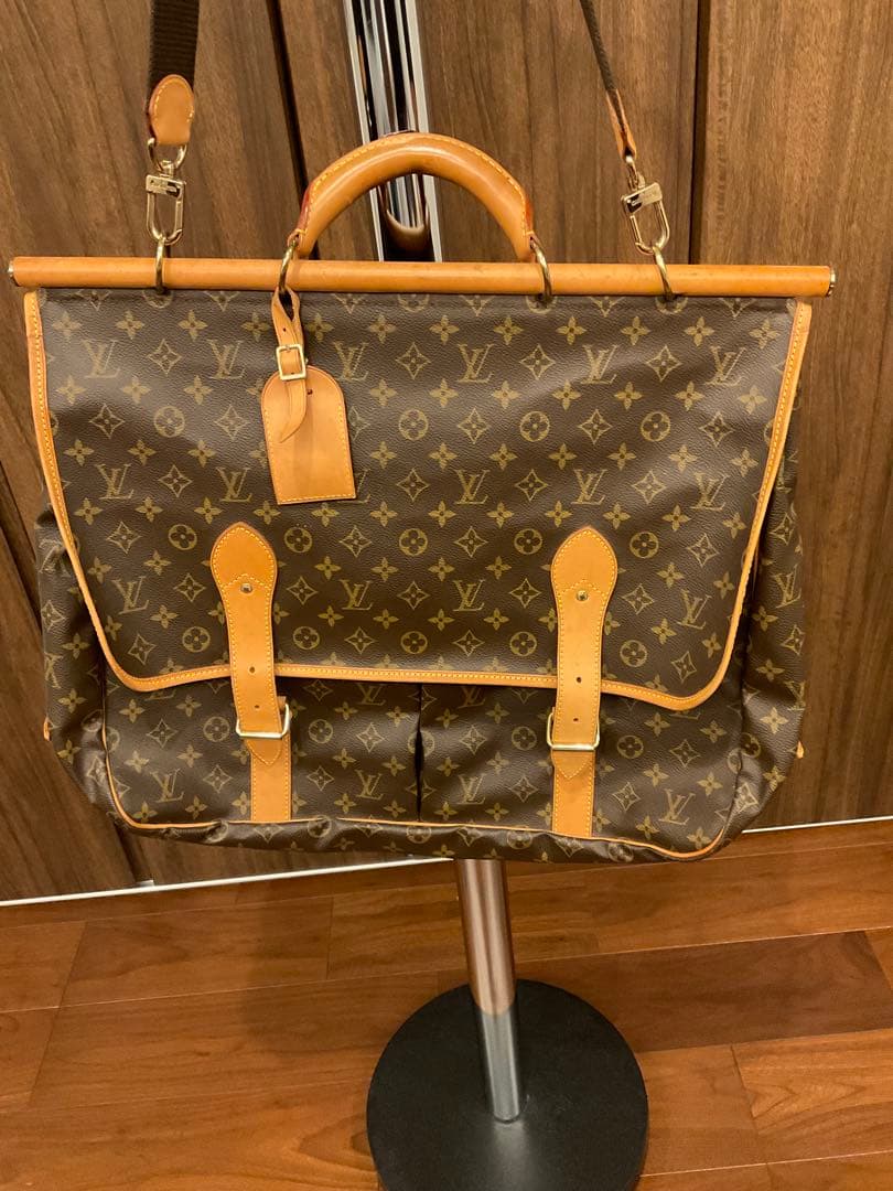 LOUIS VUITTON ルイヴィトン　サックシャス　美品