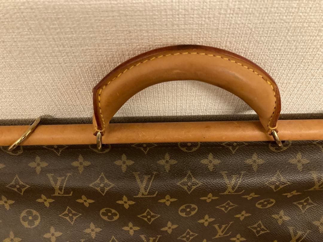 LOUIS VUITTON ルイヴィトン　サックシャス　美品