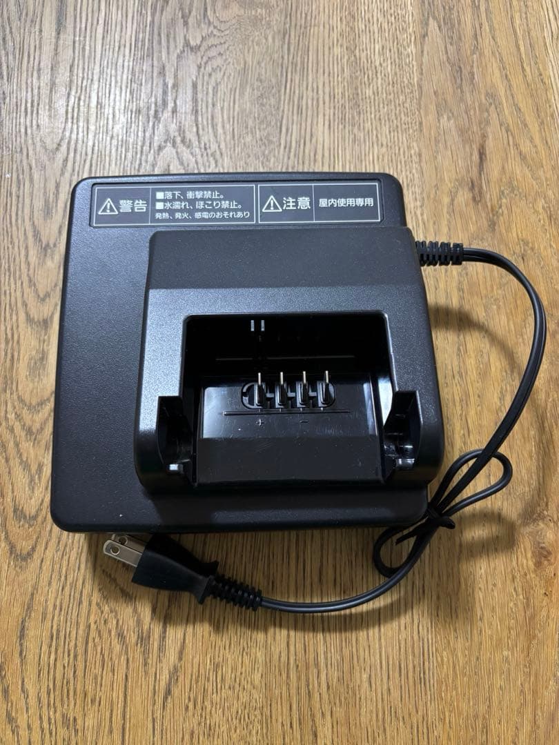 【新品　未使用】Panasonic NKJ075Z バッテリー充電器
