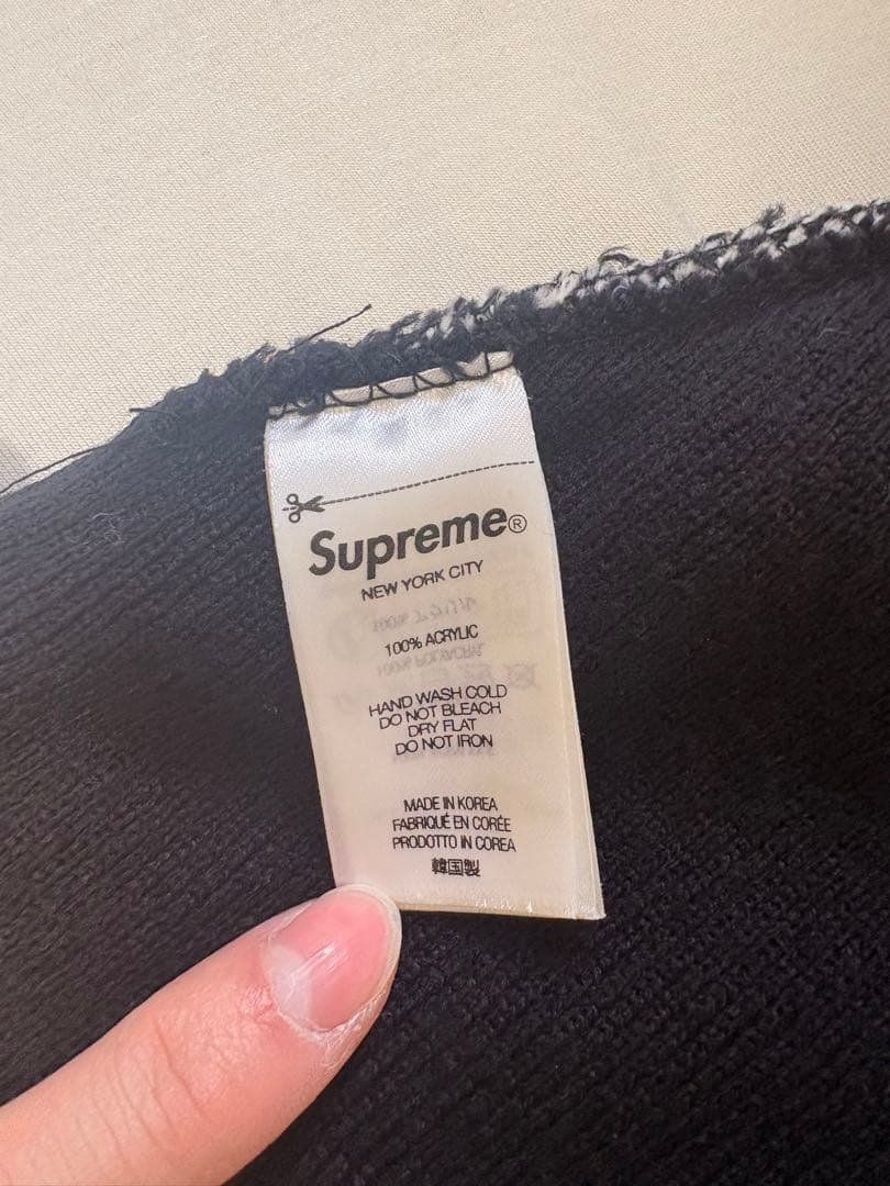 あ*お様 Supreme FUCK MONEY ビーニー　黒