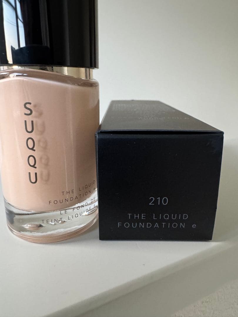 新製品SUQQUザ リクイド ファンデーションe210 30ml