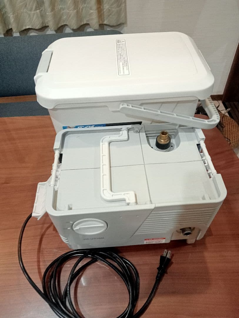 IRIS OHYAMA タンク式高圧洗浄機 SBT-412N