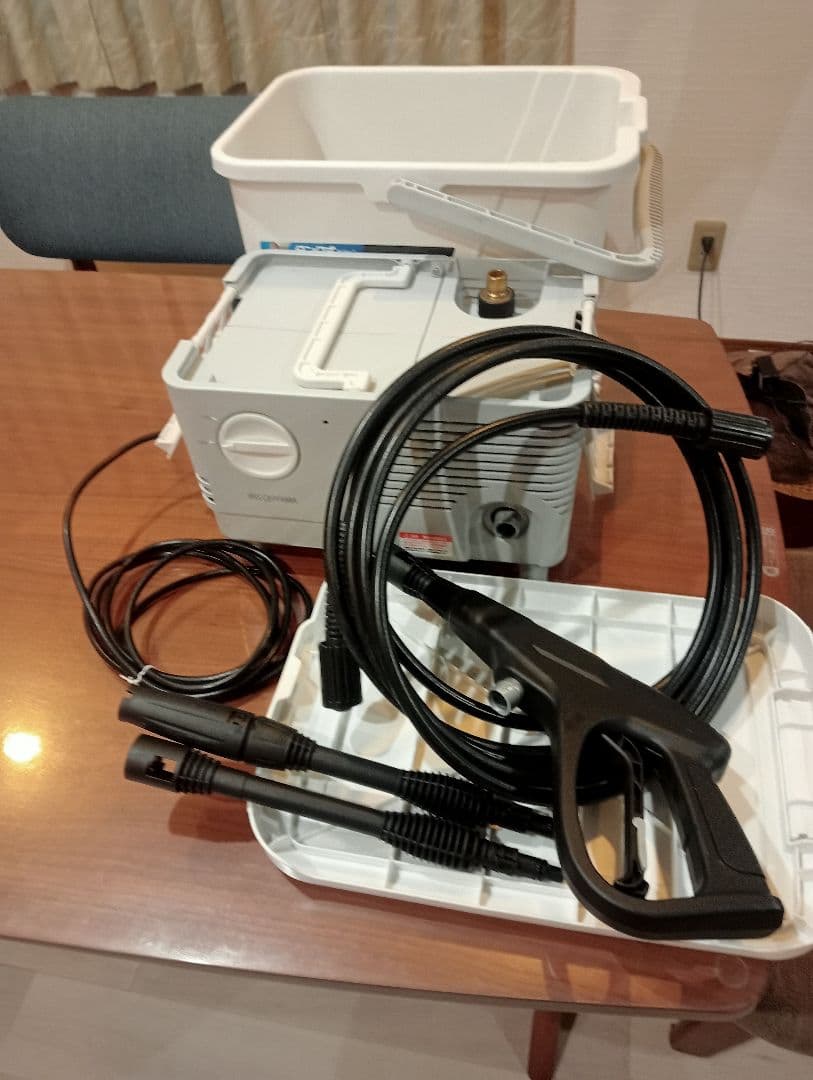 IRIS OHYAMA タンク式高圧洗浄機 SBT-412N