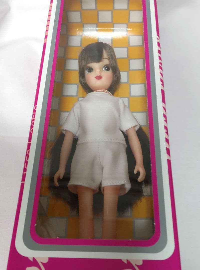 リカちゃんキャッスル 復刻初代リカちゃん　モデルNo.12323 開封済み中古品