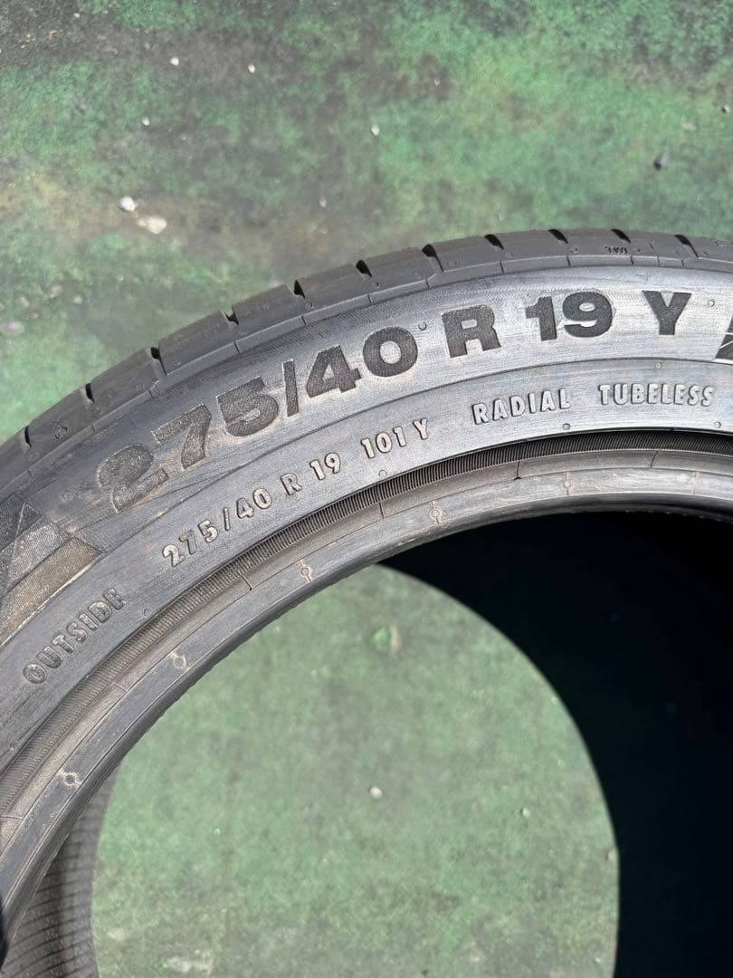 サマータイヤ　275/40R19 2本　コンチネンタル