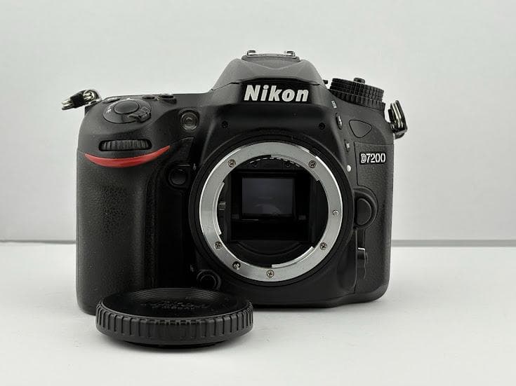 ★極上美品★ニコンNIKON D7200 ボディ★バッテリー、充電器付★