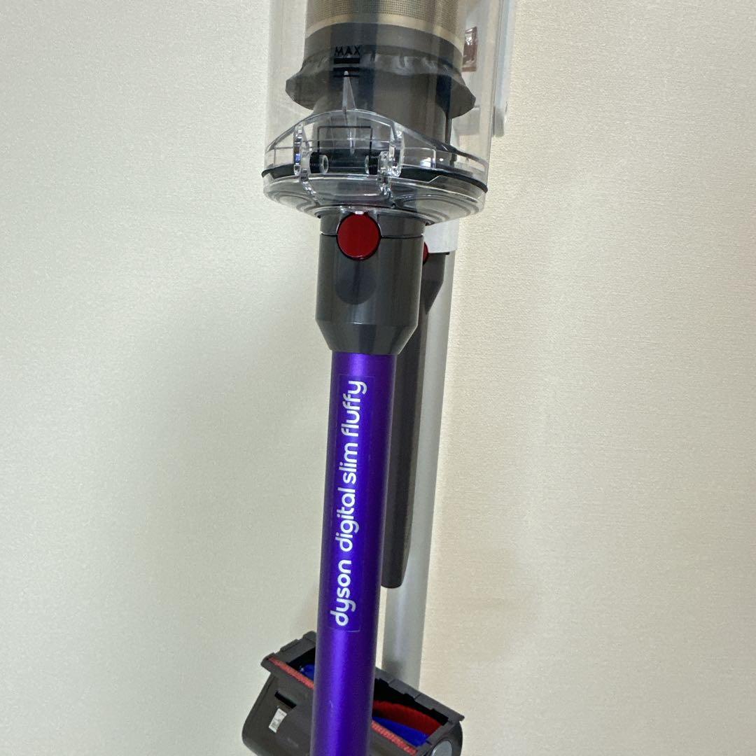 【分解洗浄済】ダイソン dyson SV18 掃除機 作動品 スタンド付き