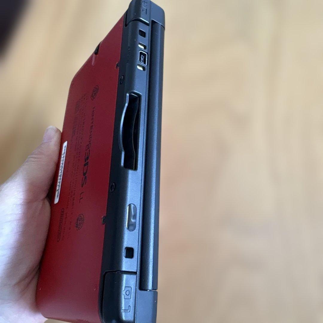 ニンテンドー3DS レッド 本体 + ゲーム4本