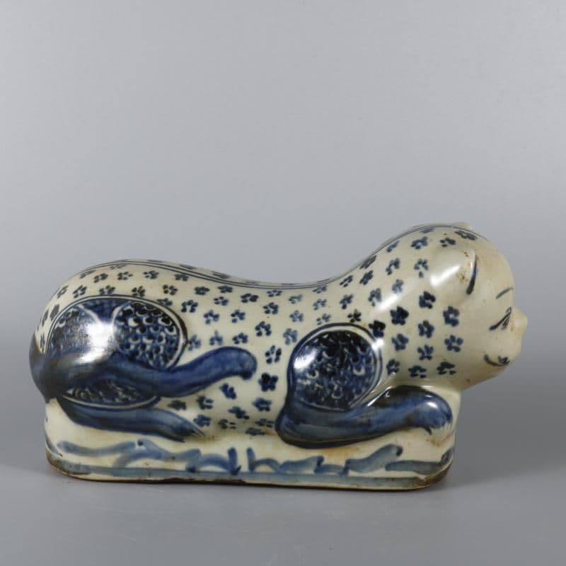 手描きの青花狸磁器の枕 装飾品 現代工芸 品美術品 置物