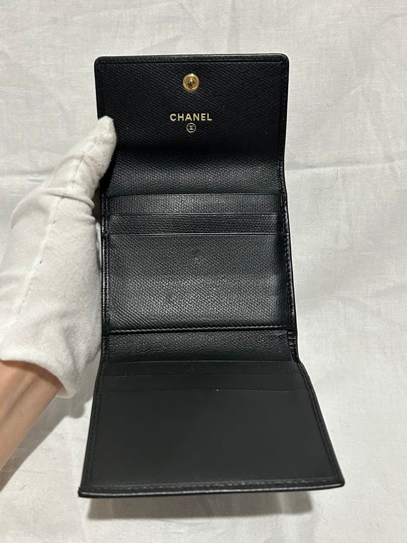 CHANEL ココボタン 三つ折り財布