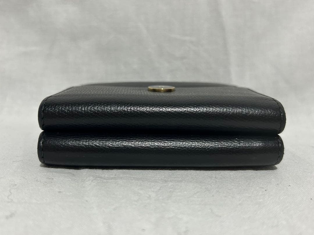 CHANEL ココボタン 三つ折り財布