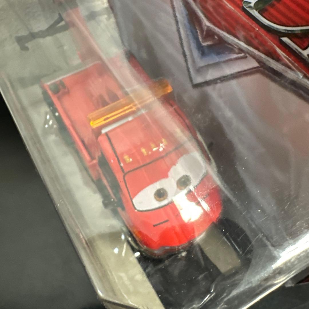 ★新品★ カーズ マテル TOWIN' EOIN ミニカー カーズ2 ピクサー