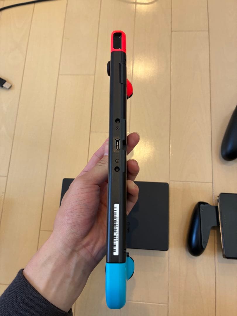安*引様 Nintendo Switch 本体 赤/青 本体 + 付属品 ソフト