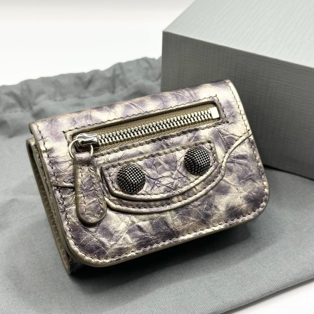 hana　【新品未使用】BALENCIAGA　バレンシアガ　三つ折り　財布