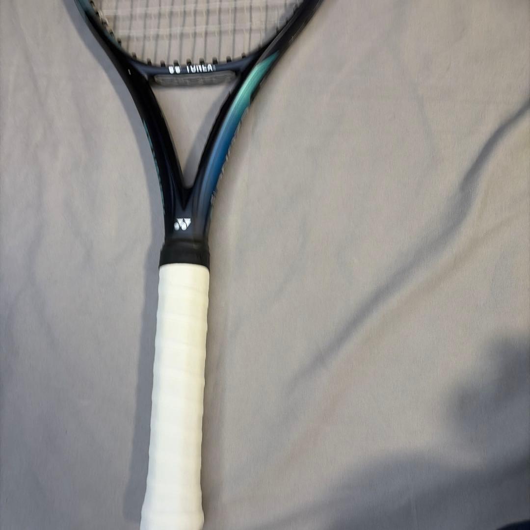 YONEX EZONE 100L テニスラケット　ケースグリップ付き　#1