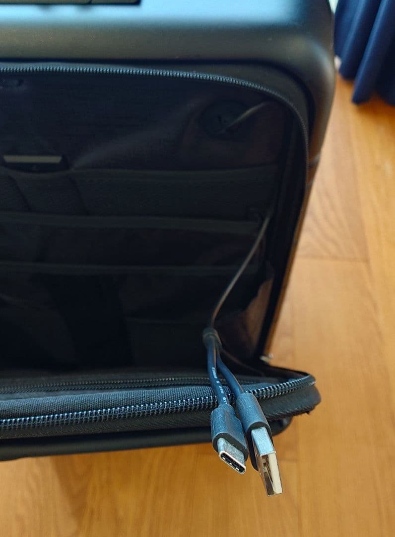 Samsonite サムソナイト NEOPOD スーツケース 機内持込み可