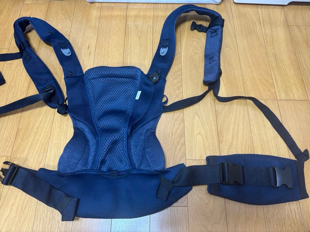 「美品」アップリカ　コアラウルトラメッシュ　抱っこ紐