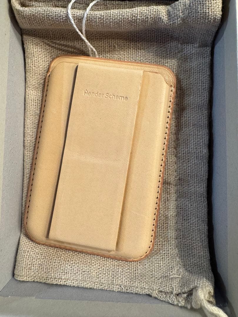 hender scheme (エンダースキーマ)magnet card case