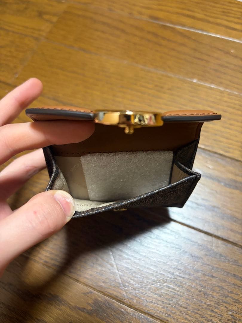 【新品未使用】 マイケルコース ブラウン 三つ折り財布