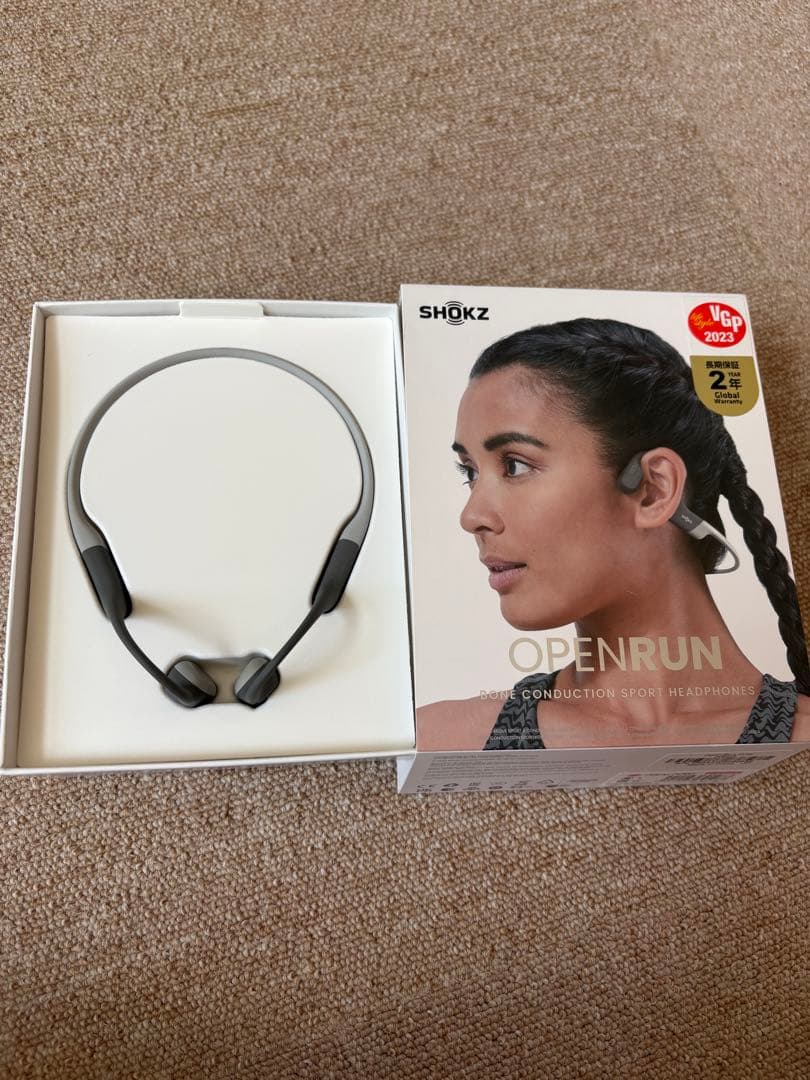 【新品同様】SHOKZ　ブルートゥースイヤホン 耳かけ型 骨伝導 OpenRun