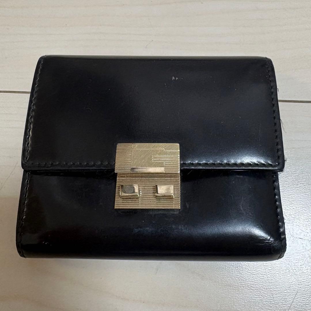 GUCCI ブラックレザー 二つ折り財布 箱付き カード入れ お札入れ