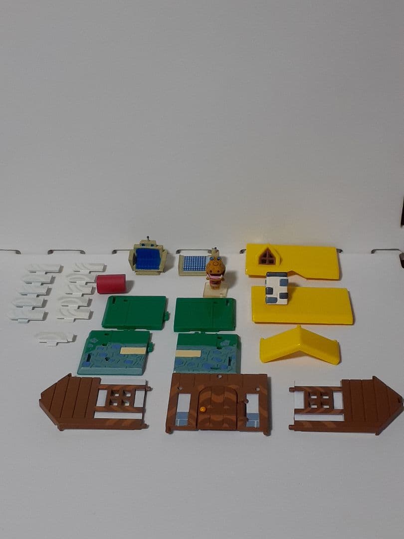 2006年 どうぶつの森 わたしのおうちコレクション 黄色とオレンジ屋根　セット