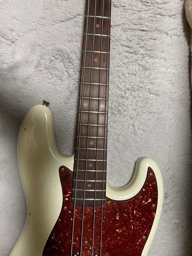 Fender custom shop製　Jazz bass