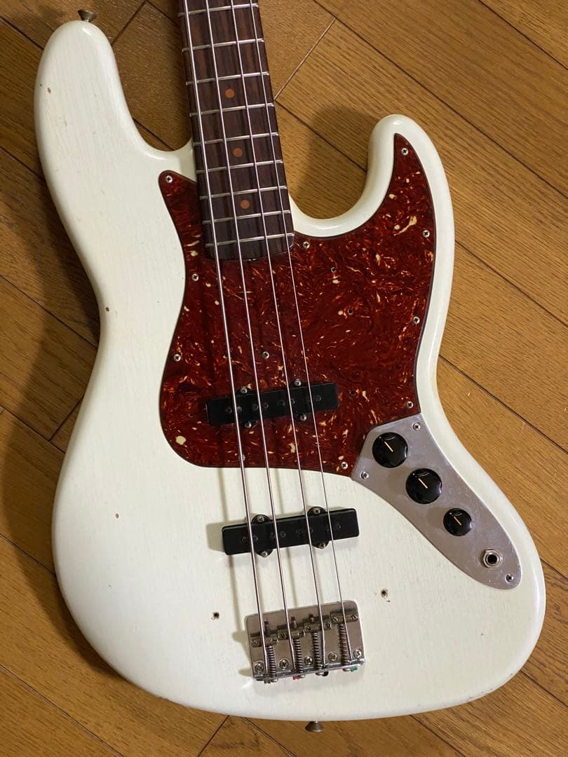 Fender custom shop製　Jazz bass