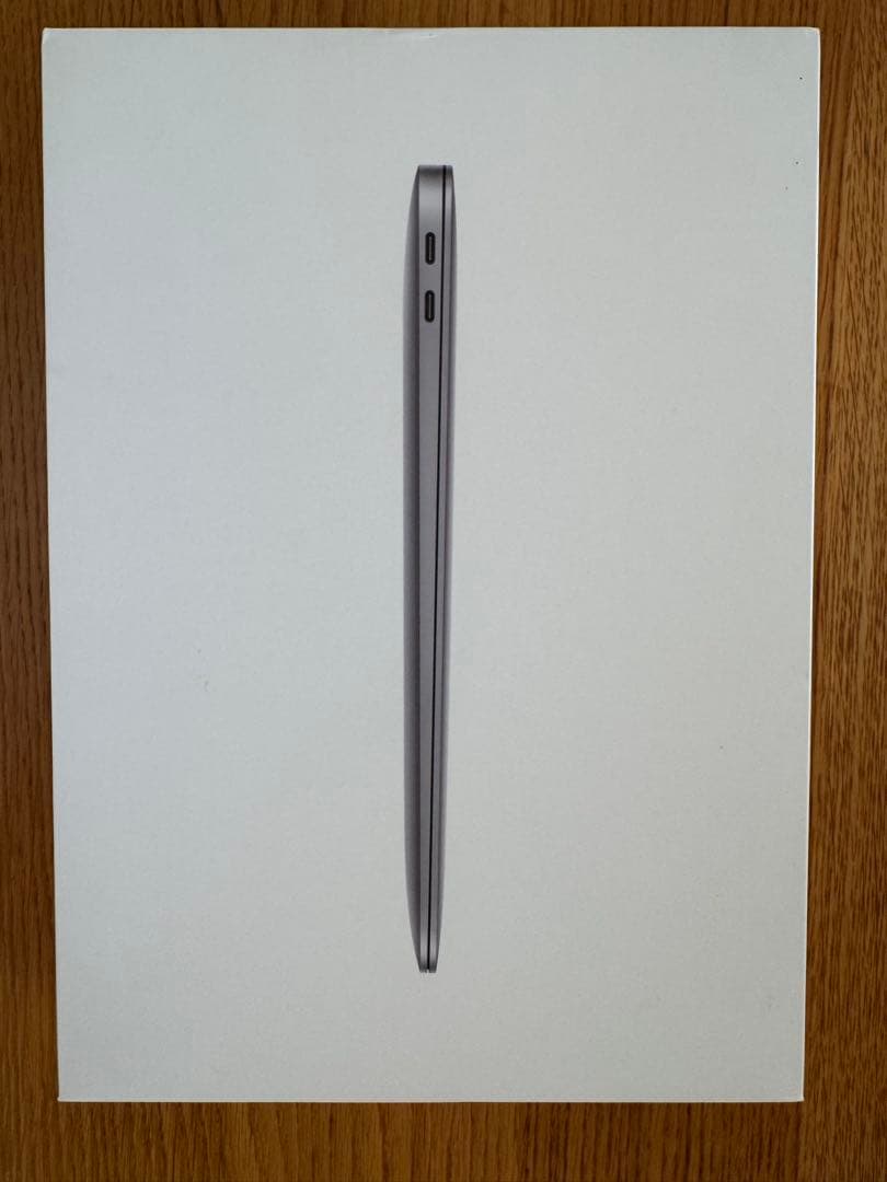 13インチMacBook Air 2020 最安帯 箱、充電器付き