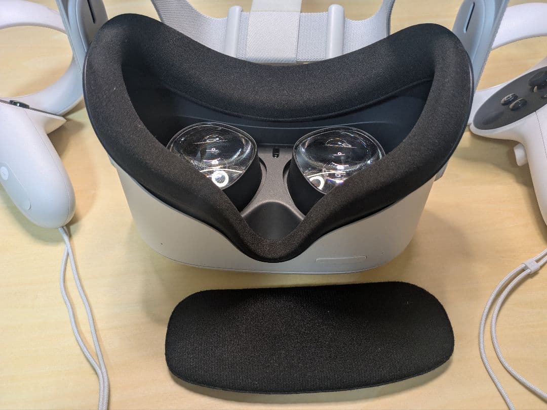  Quest 2 （VRヘッドセット 64GB コントローラー付き）