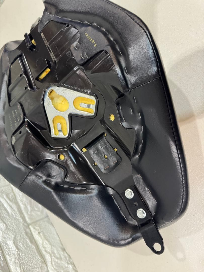 イ*シ様 美品　スポーツスター　ハーレー　純正　ソロシート　XL1200NS 8