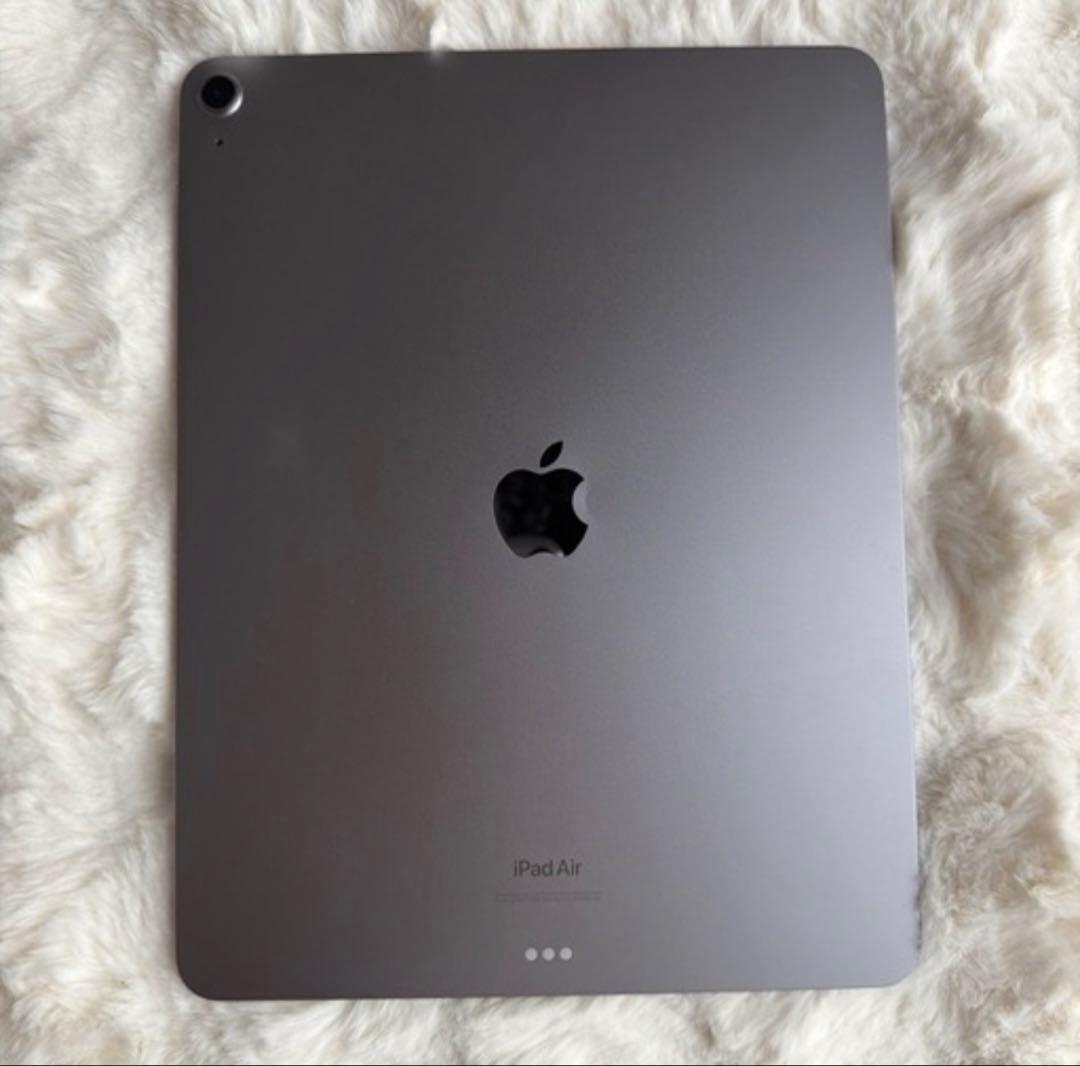 Apple iPad Air (M2) 13インチ スペースグレー