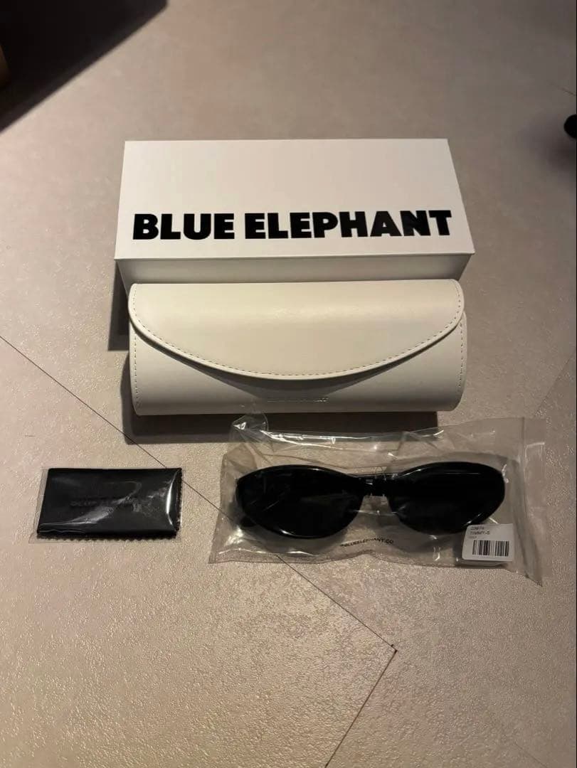 小物 !time sale ! BLUE ELEPHANT TIMMY-S black
