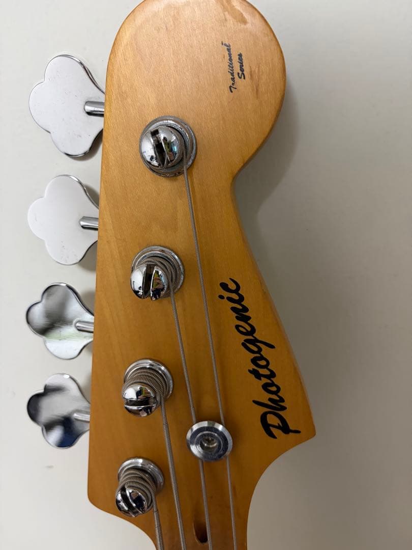 ベース PhotoGenic Jazz Bass
