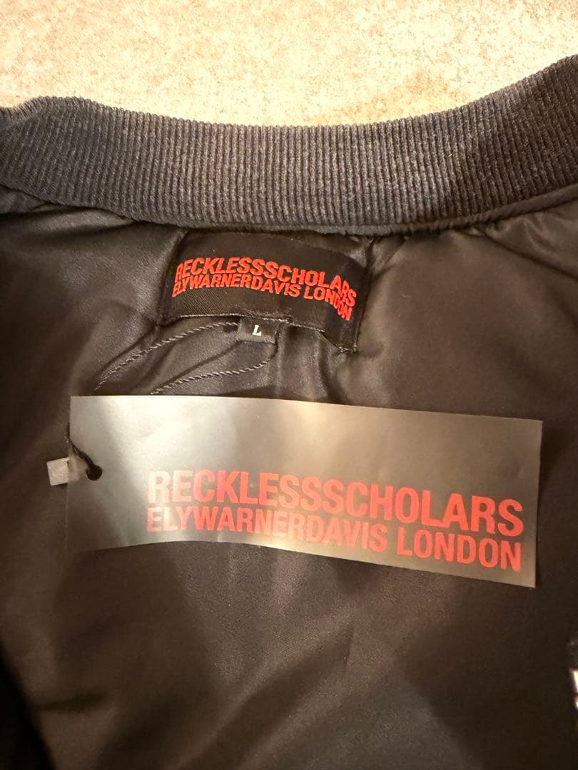 Justin着用RECKLESSSCHOLARS EVERYDAY BOMBER