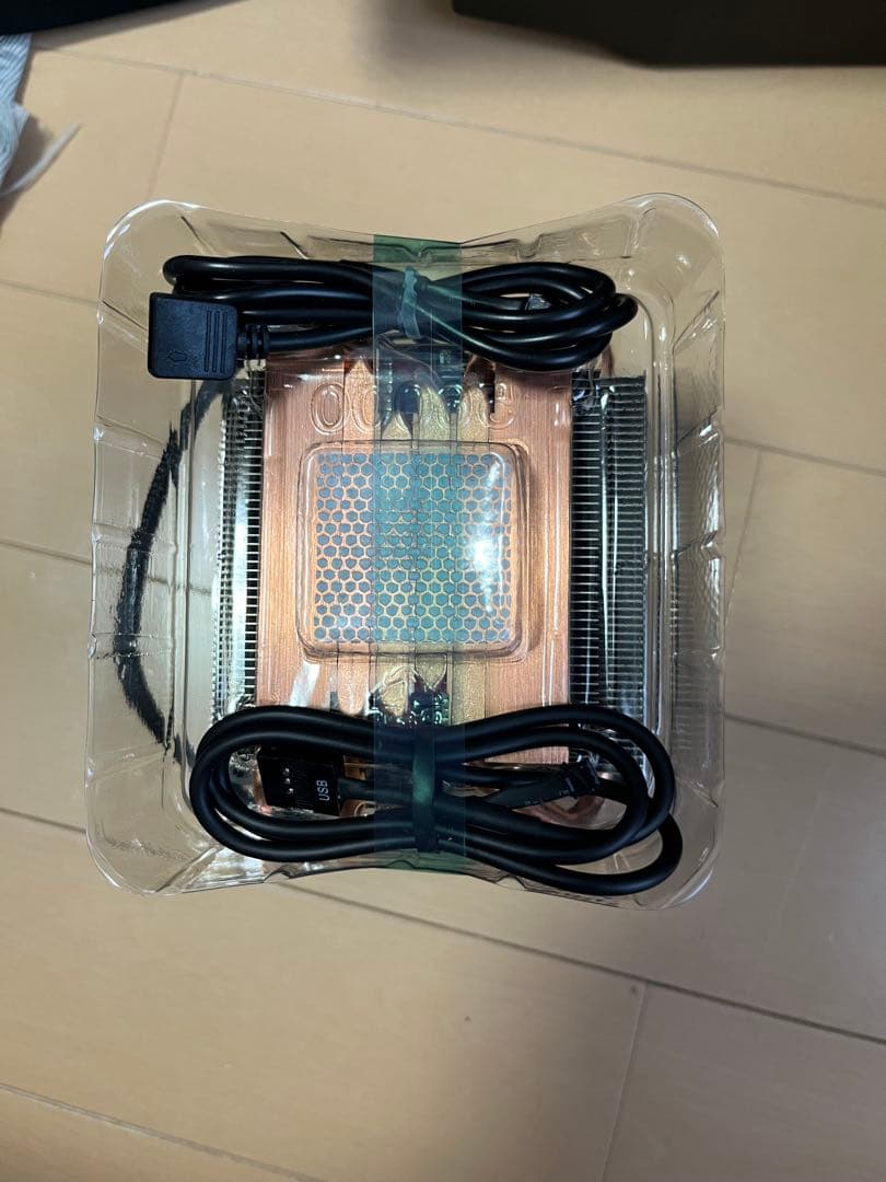 AMD Ryzen 7 3700X CPU ファン付き