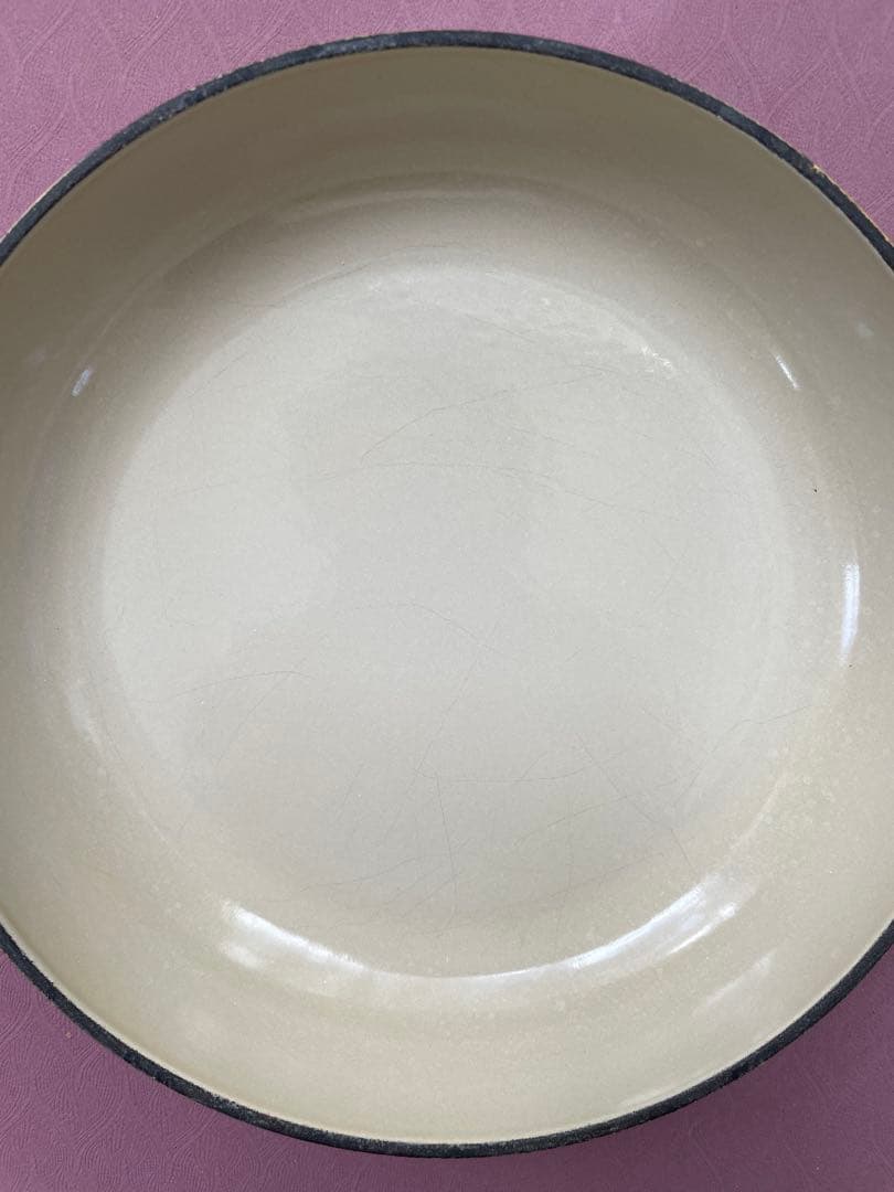 ル・クルーゼ（Le Creuset）ビュッフェ・キャセロール 22cm