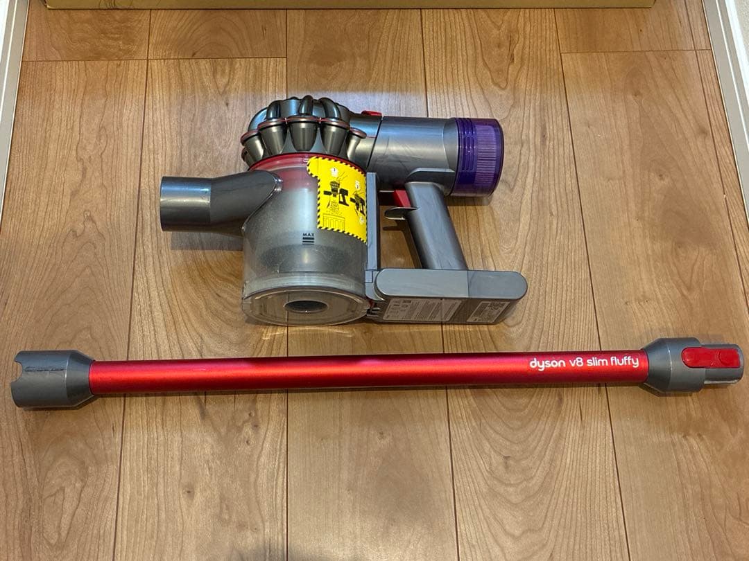 Dyson ダイソン V8 Slim Fluffy コードレス掃除機【一部新品】