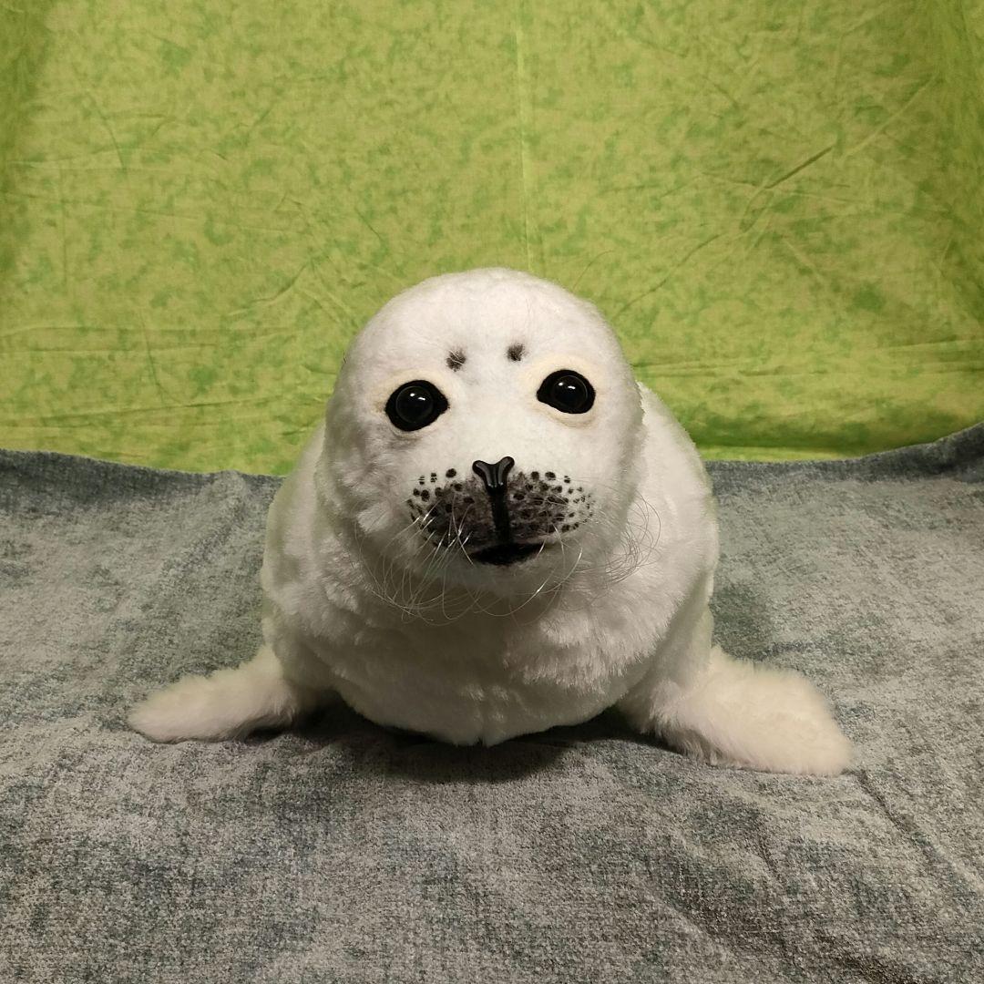 ハンドメイド　ぬいぐるみ　アザラシ　白
