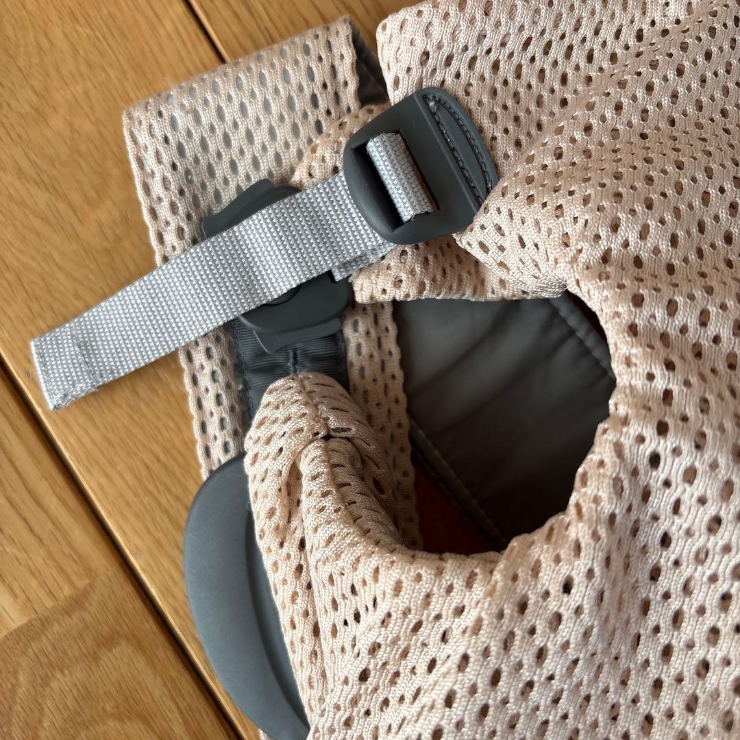 美品　BABYBJÖRN 抱っこ紐 ベビーキャリアミニ　 メッシュ　ピンク