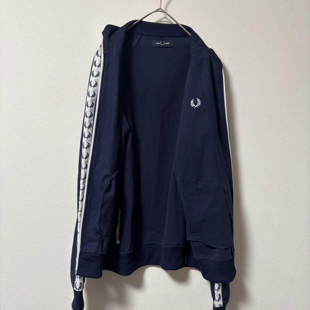 人気✨フレッドペリー　トラックジャケット　ジャージ　M ネイビー　刺繍ロゴ